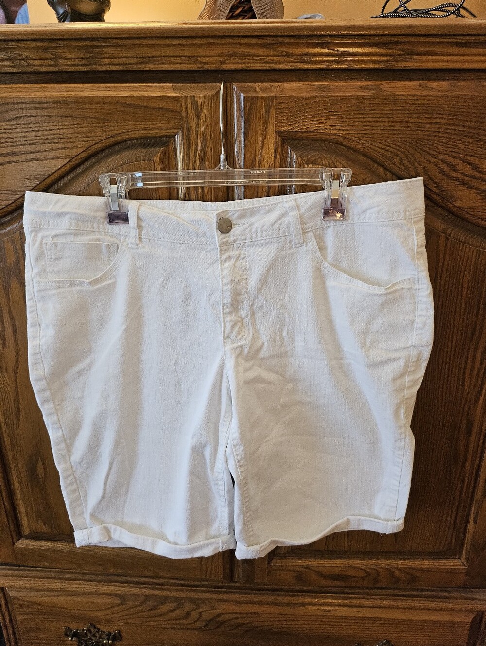 Faded Glory White Women's Bermuda Shorts